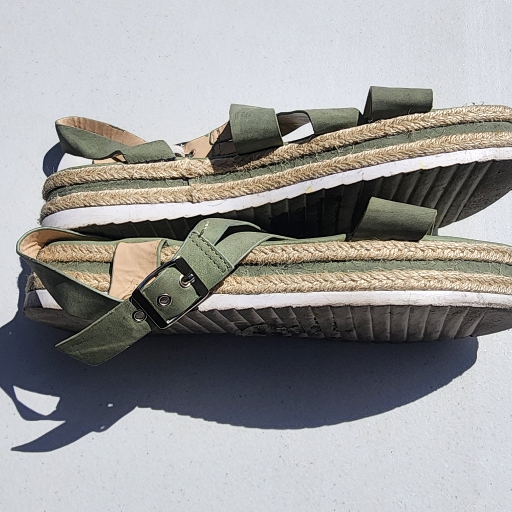 Rocawear size 10 sage green platform espadrille sandals used good - Picture 4 of 8